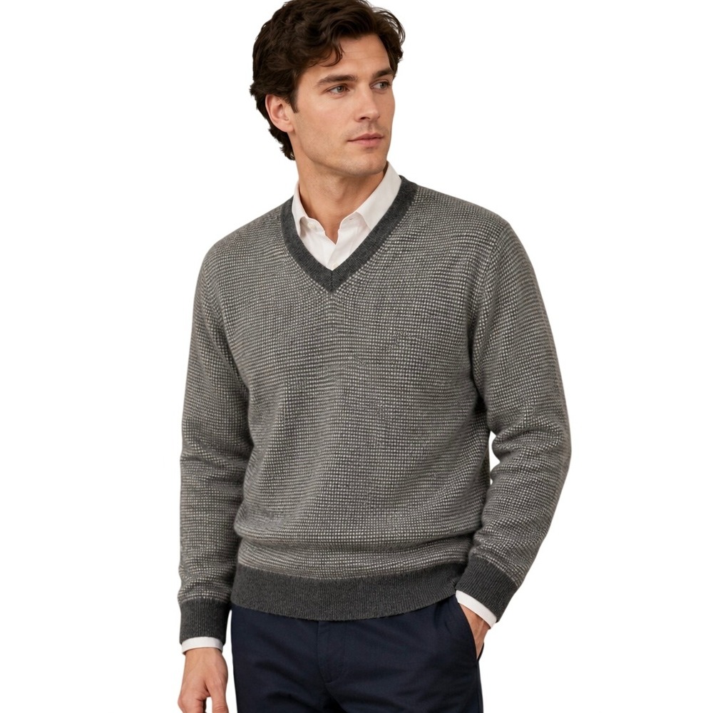 Uomo Bravo Men's M 100% Cashmere V Neck Sweater Gray Quiet Luxury Preppy
